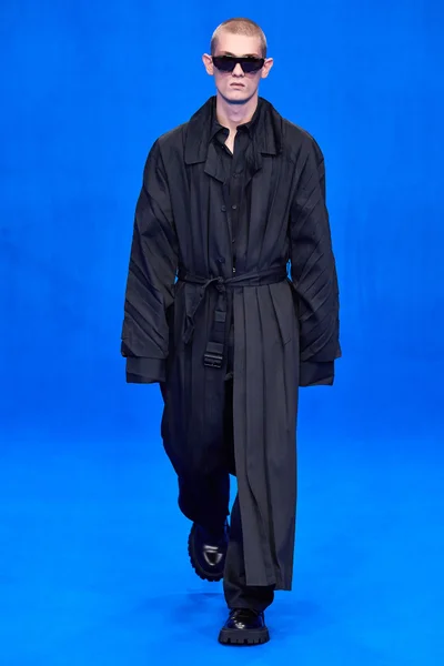 Look 26